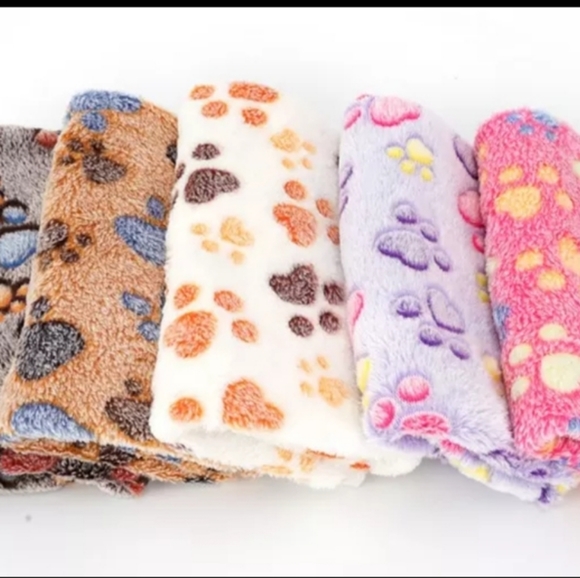 Pet Blanket 30 x 41 inch - Picture 2 of 6